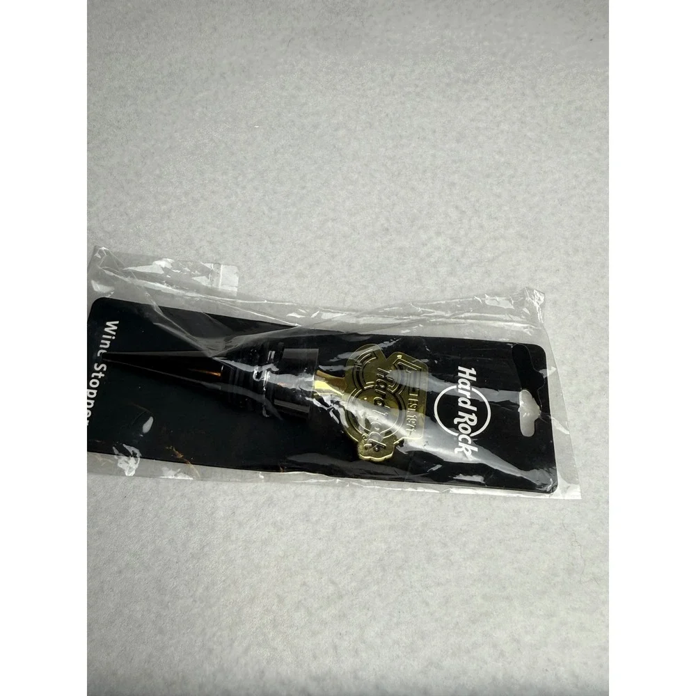 Hard Rock Cafe 50th Anniversary Wine Stopper Gold Black Barware 1971-2021 New